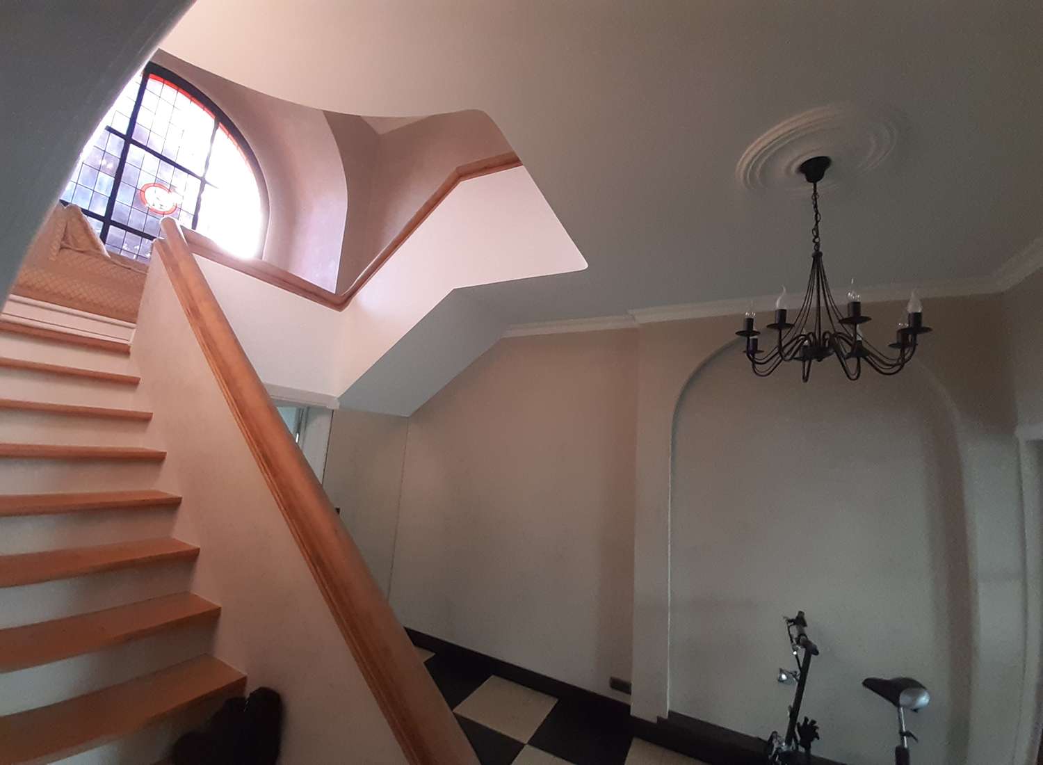Schilderwerken op maat van plafond en muur regio kortrijk